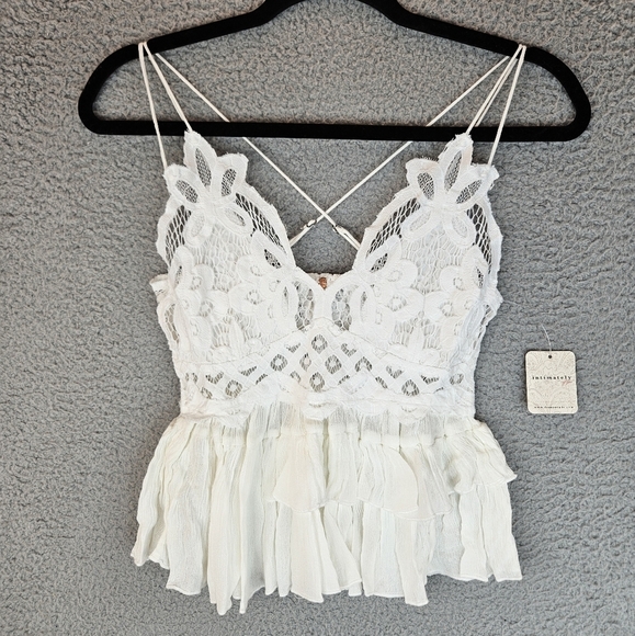 Free People Intimately White Adella Lace & Ruffle Cami Sz S Smocked Adj Straps - Picture 3 of 13